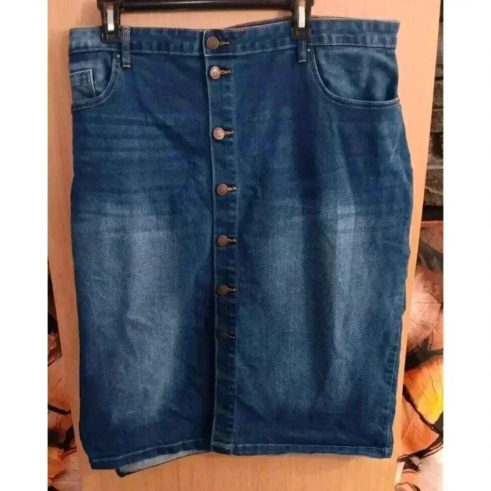 Copperflash (22W) High Rise Denim Skirt Mid-length Copper Buttons Gold Stitching